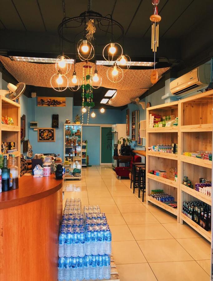 Aekkalukthai Hostel ראיונג מראה חיצוני תמונה