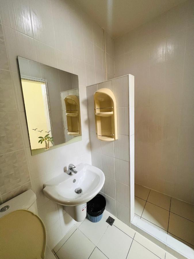 Aekkalukthai Hostel ראיונג מראה חיצוני תמונה