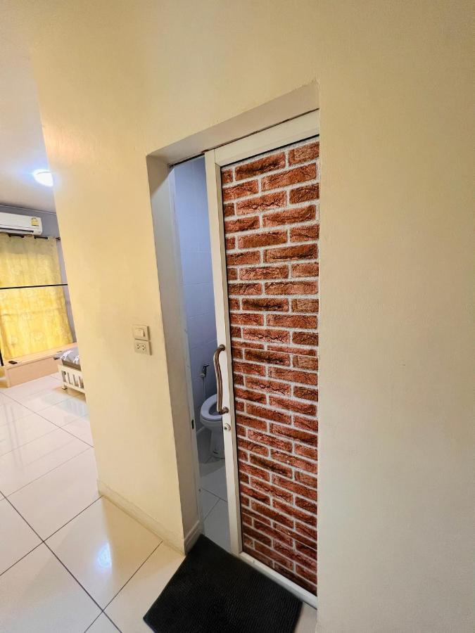 Aekkalukthai Hostel ראיונג מראה חיצוני תמונה