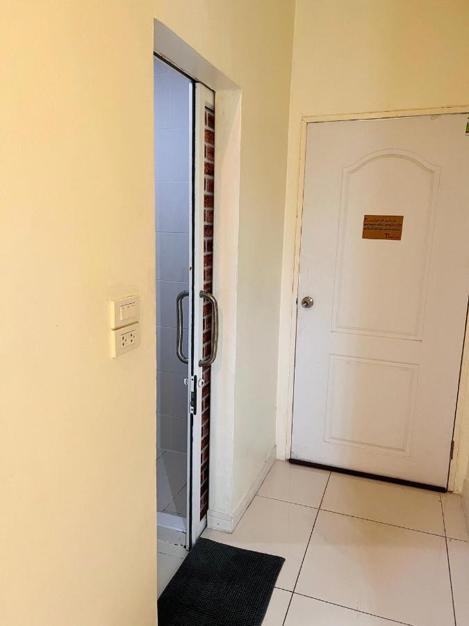 Aekkalukthai Hostel ראיונג מראה חיצוני תמונה