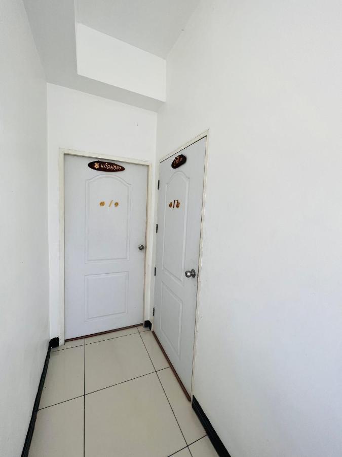 Aekkalukthai Hostel ראיונג מראה חיצוני תמונה