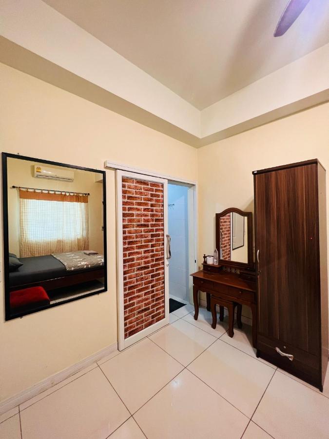 Aekkalukthai Hostel ראיונג מראה חיצוני תמונה