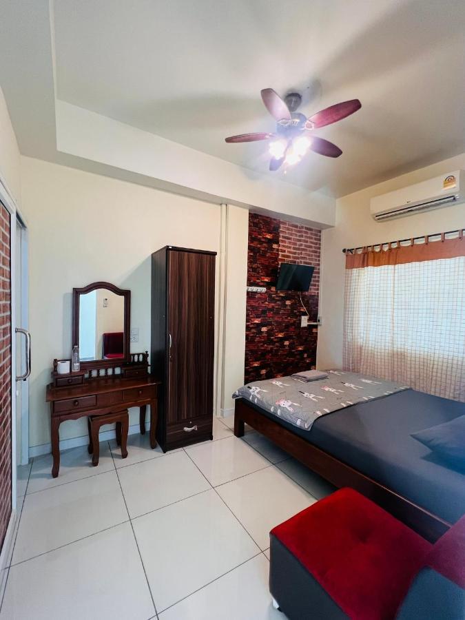 Aekkalukthai Hostel ראיונג מראה חיצוני תמונה