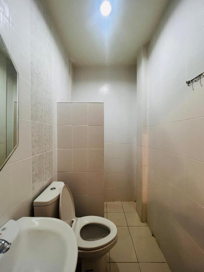 Aekkalukthai Hostel ראיונג מראה חיצוני תמונה